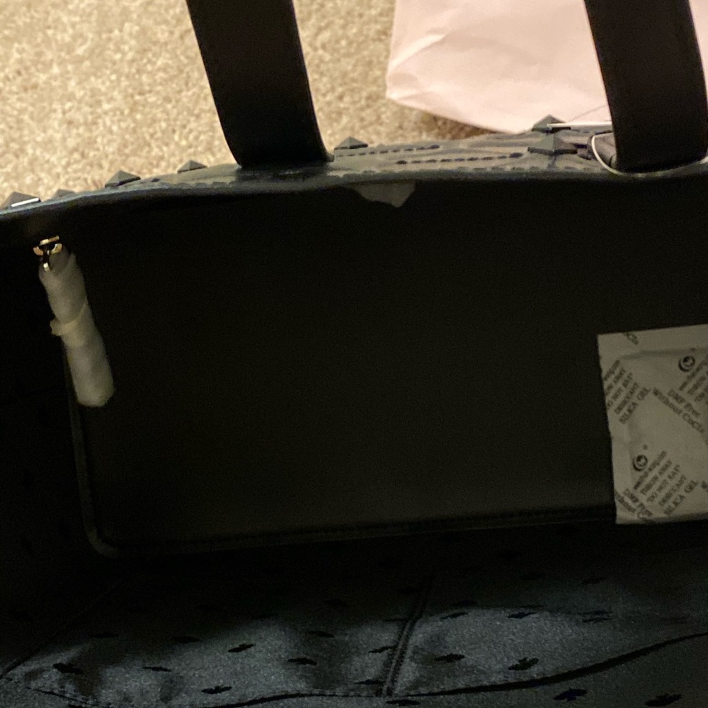 Kate Spade - Picture 8 of 8